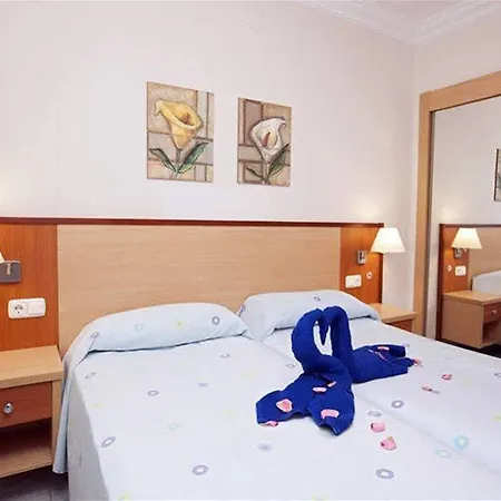 Cinco Plazas Hotel *